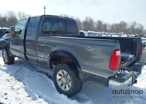 2008 Ford F-250 Fx4/Lariat/Xl/Xlt z USA, uszkodzony, nr VIN 1FTSX21YX8EC85776